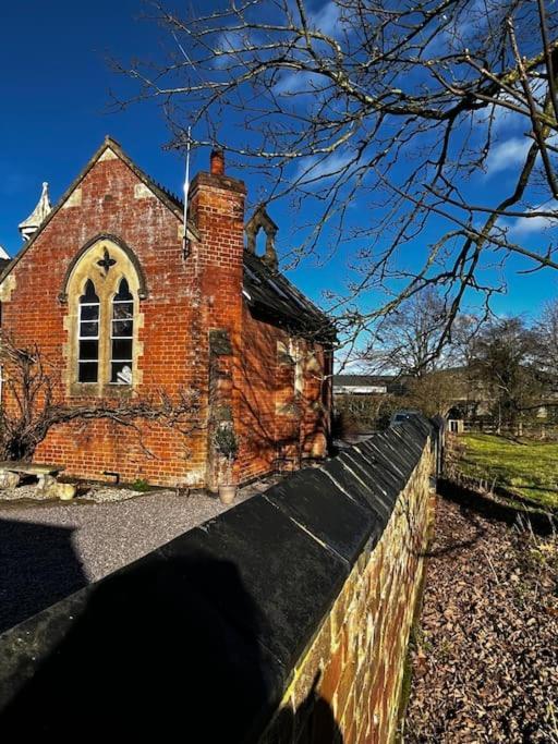 Tibberton The Old School House Retreat公寓 外观 照片